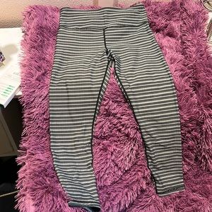 Zyia 3/4 Length Tights